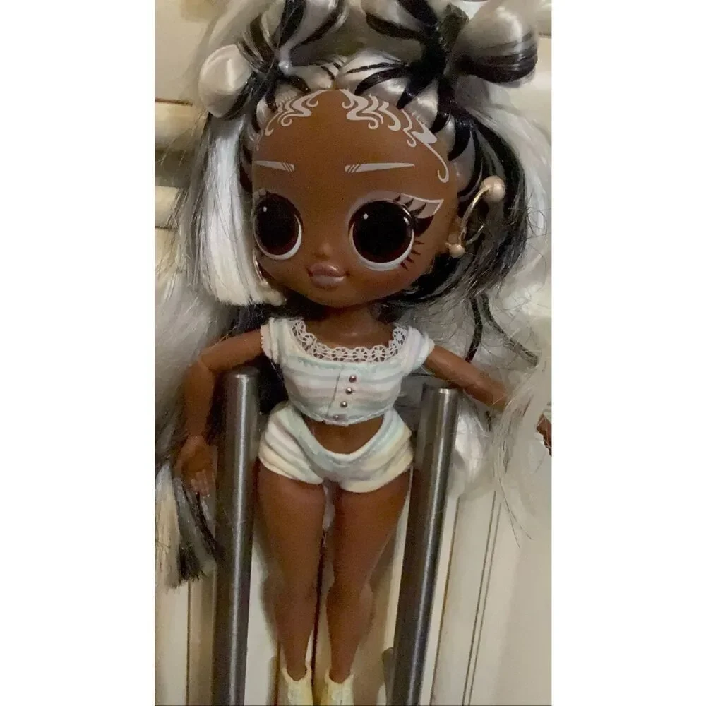 LOL Surprise OMG Color Changing Hair Sunshine Makeover Switches Fashion Doll 9”